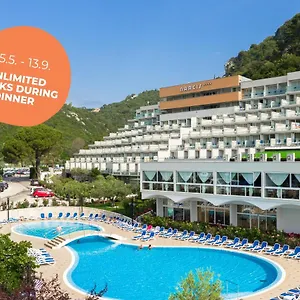 Narcis - Maslinica & Hotel