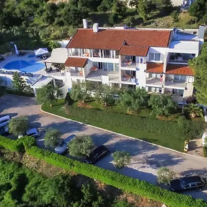 Annette Hotel